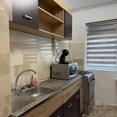 Sweet Dristor Park Apartment